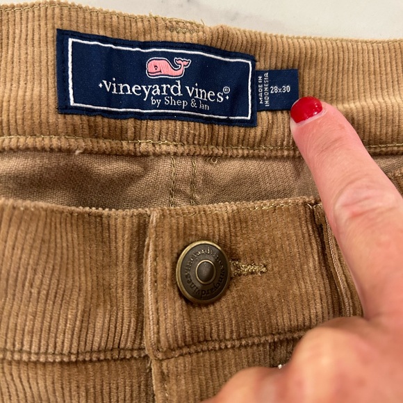 Brand new! Never worn. Vineyard Vines Men’s corduroy 5-pocket pants. 28x30 - Picture 2 of 5